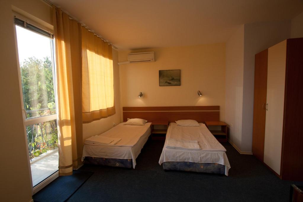 Villa Elfi Golden Sands Esterno foto