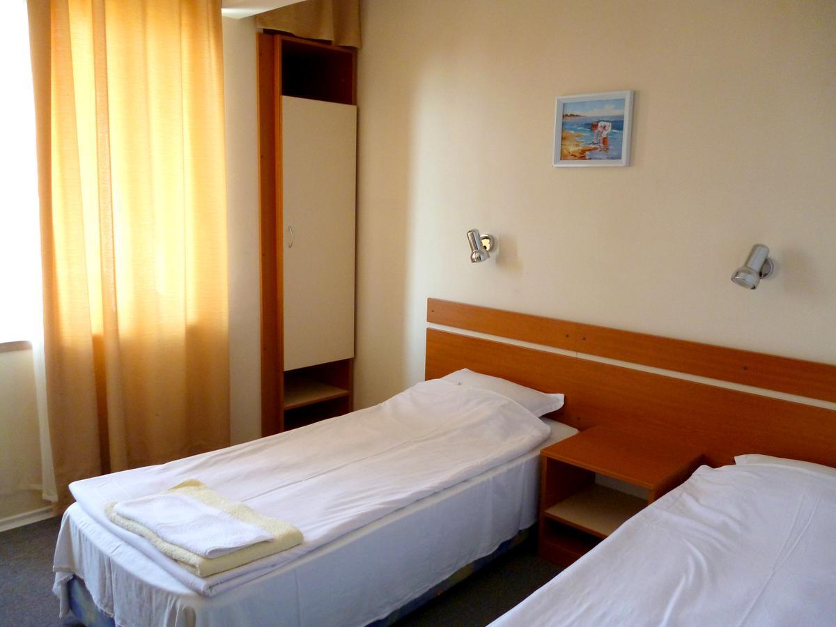 Villa Elfi Golden Sands Esterno foto