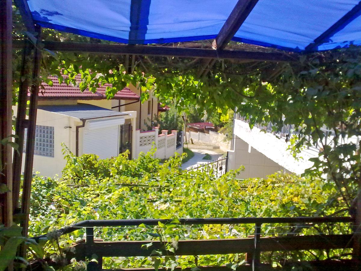Villa Elfi Golden Sands Esterno foto